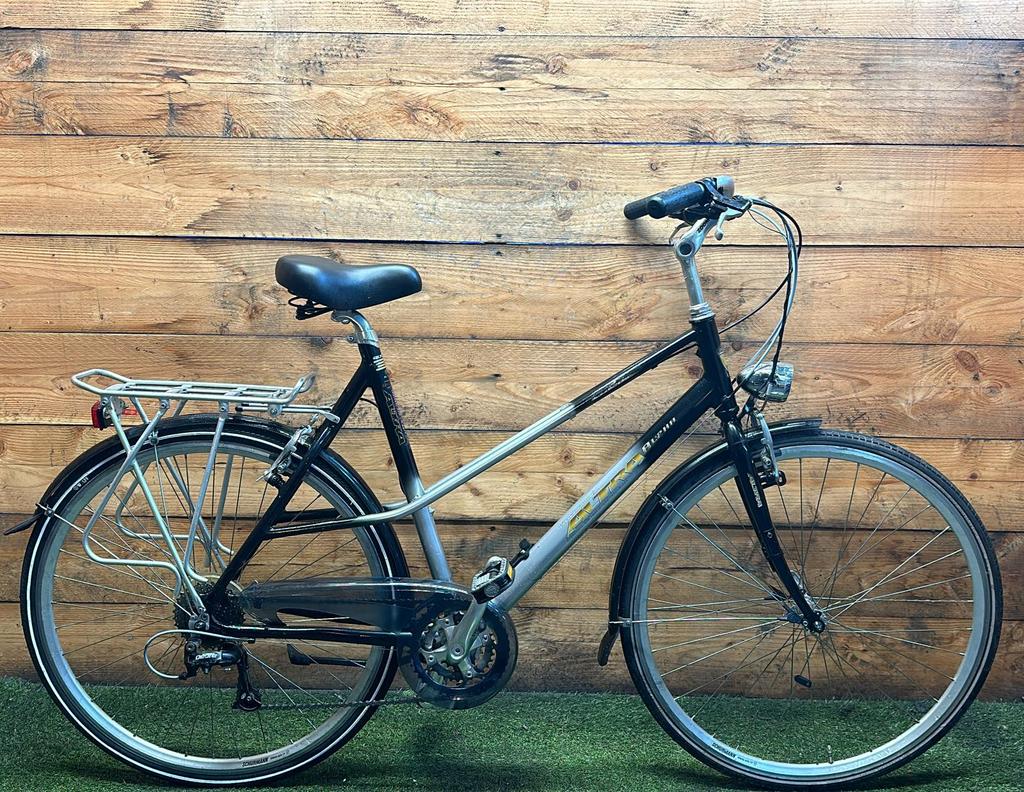 Altra Alpha 27v 28inch 58cm