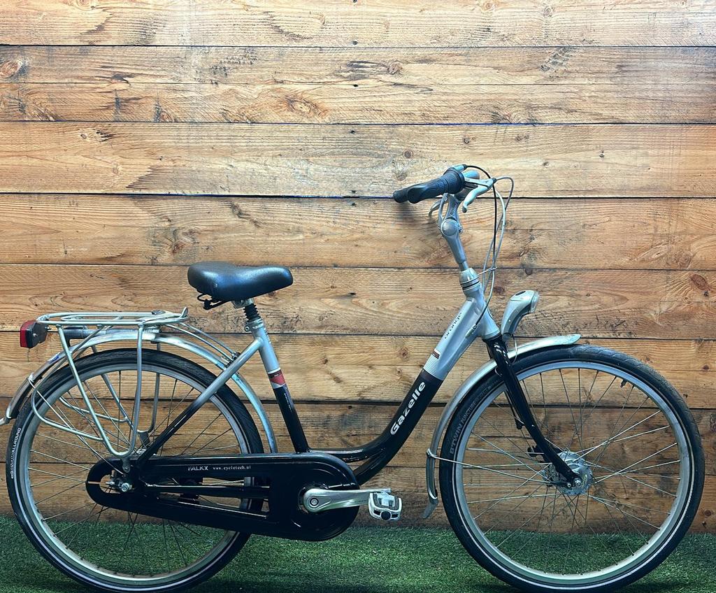 Gazelle Orange 7v 26inch 45cm