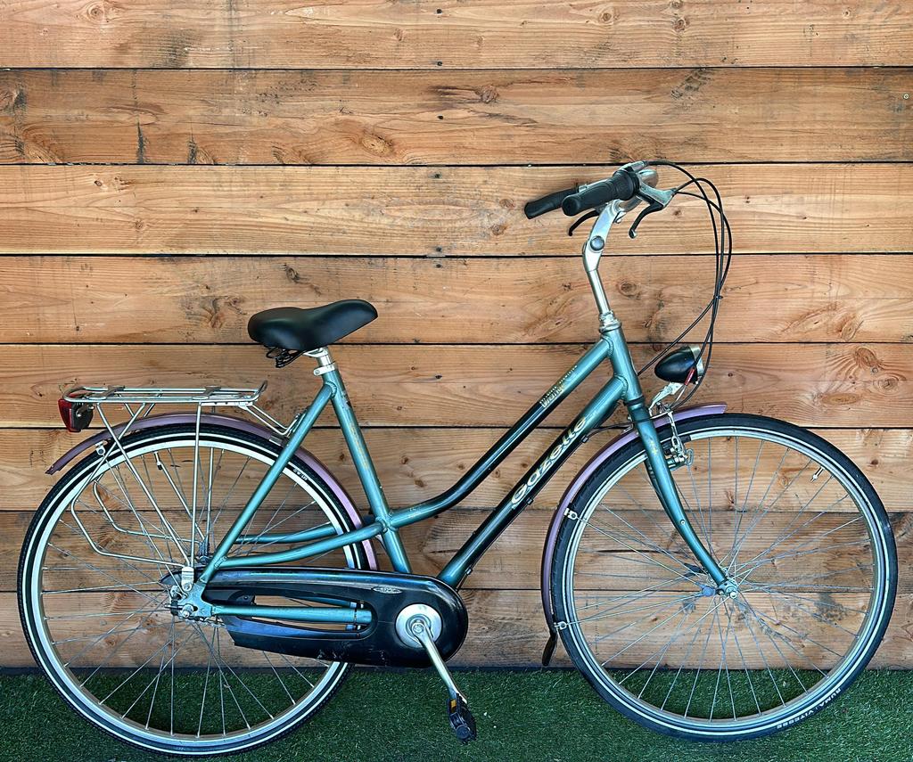Gazelle Orange 7v 28inch 54cm