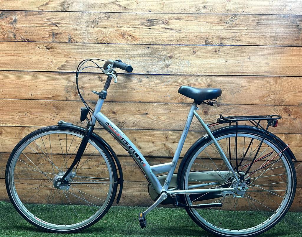 Gazelle Swing 3v 28inch 57cm