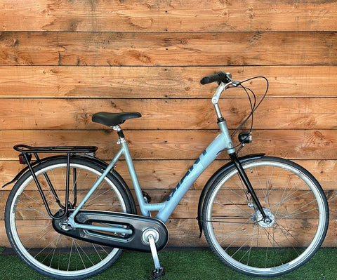 Giant Women's Bicycle 3v 28inch 54cm