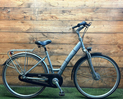 Giant Women's Bicycle 7v 28inch 45cm