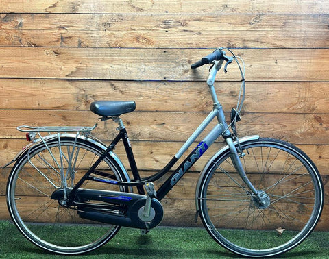 Giant Melbourne 7v 28inch 50cm