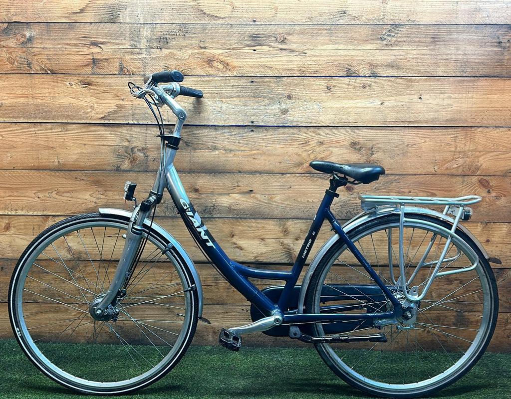 Giant Metro CS2 7v 28inch 50cm