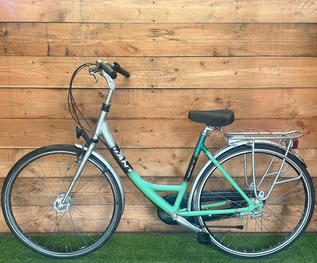 Giant Metro CS4 3v 28inch 50cm